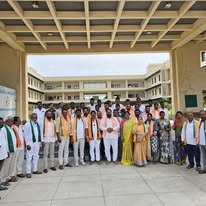 జిల్లా కలెక్టర్ గారికి వినతి పత్రం